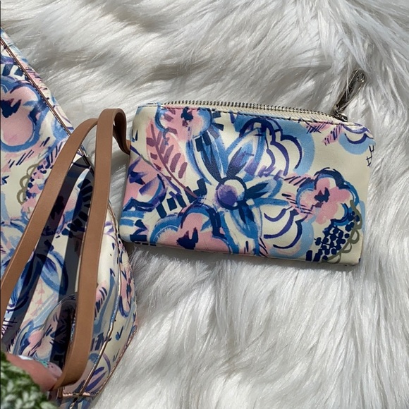 Charming Charlie floral print tote - Picture 5 of 5